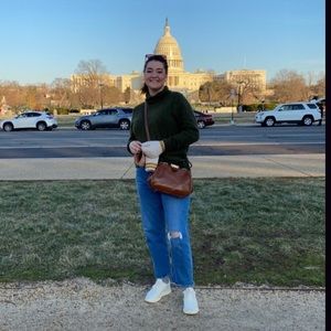 Meet your Posher, Jane